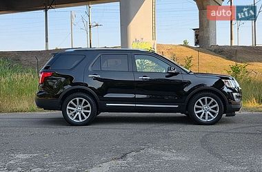 Позашляховик / Кросовер Ford Explorer 2017 в Києві