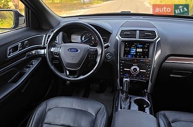 Позашляховик / Кросовер Ford Explorer 2017 в Києві