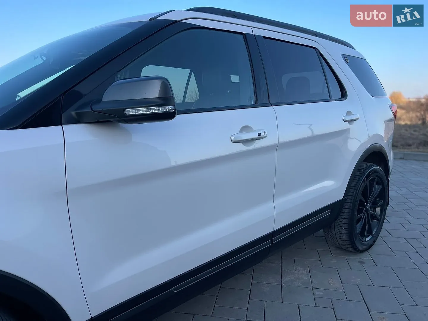 2018 Ford Explorer - мініатюра 16