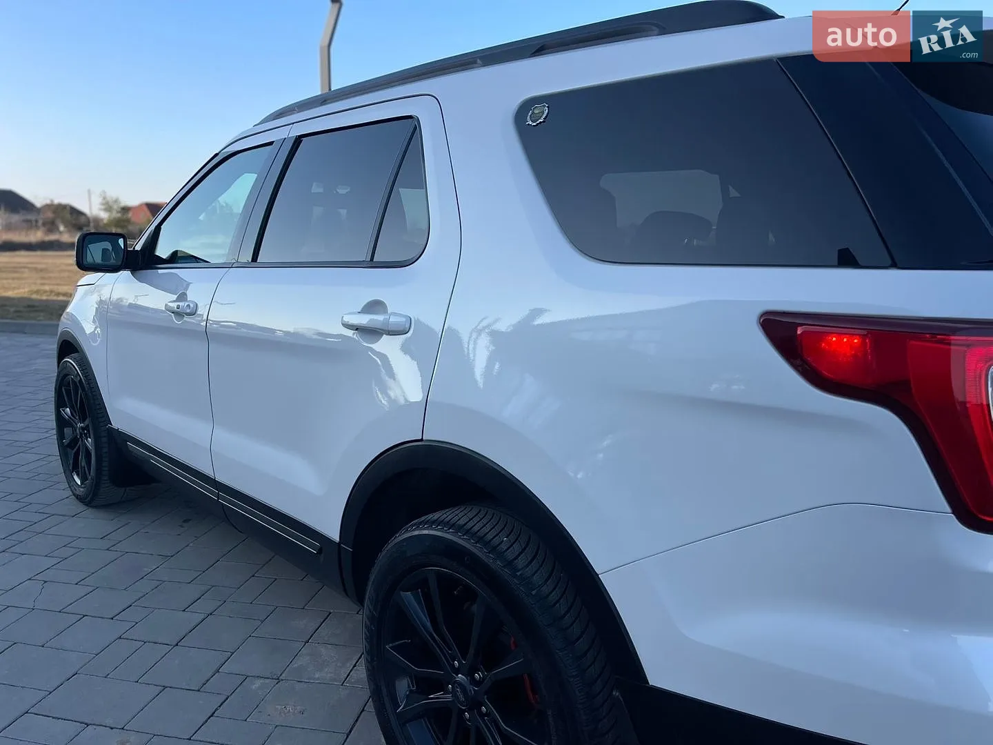 2018 Ford Explorer - мініатюра 17