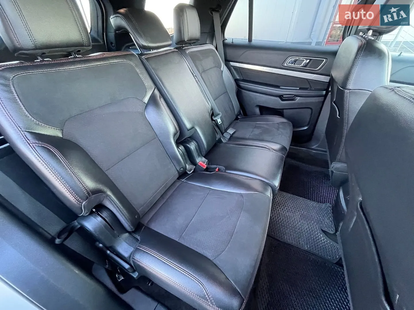 2018 Ford Explorer - мініатюра 79