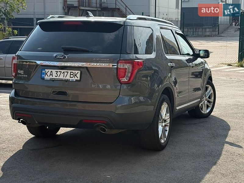 Позашляховик / Кросовер Ford Explorer 2017 в Києві
