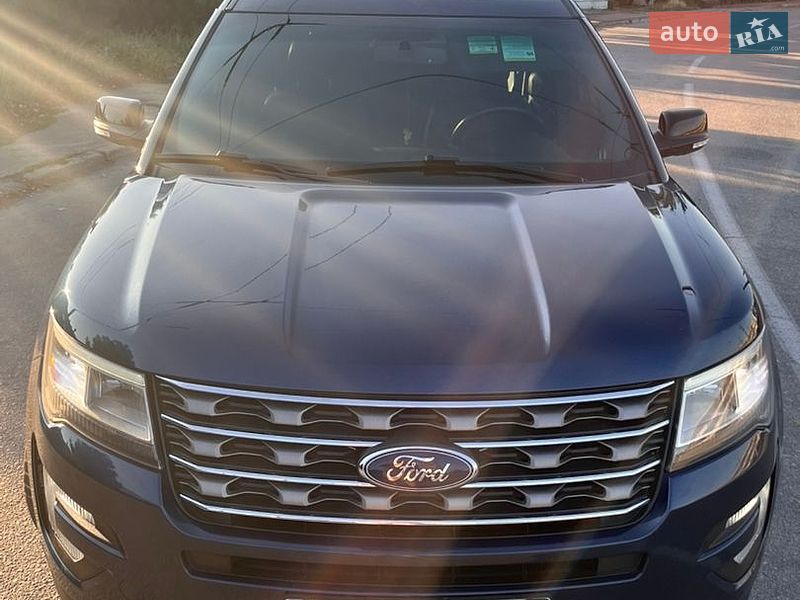 Внедорожник / Кроссовер Ford Explorer 2016 в Запорожье