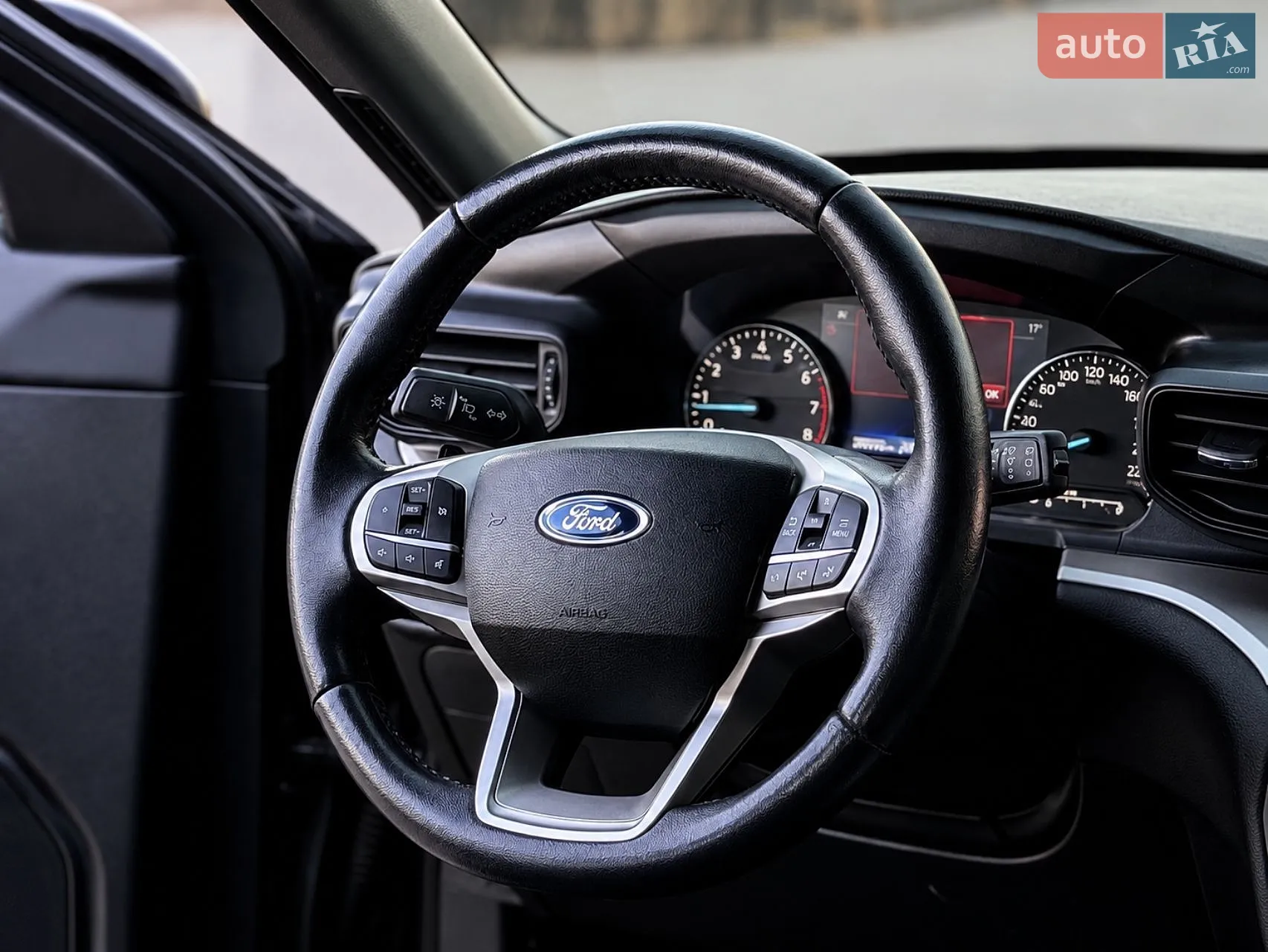 2021 Ford Explorer - мініатюра 9