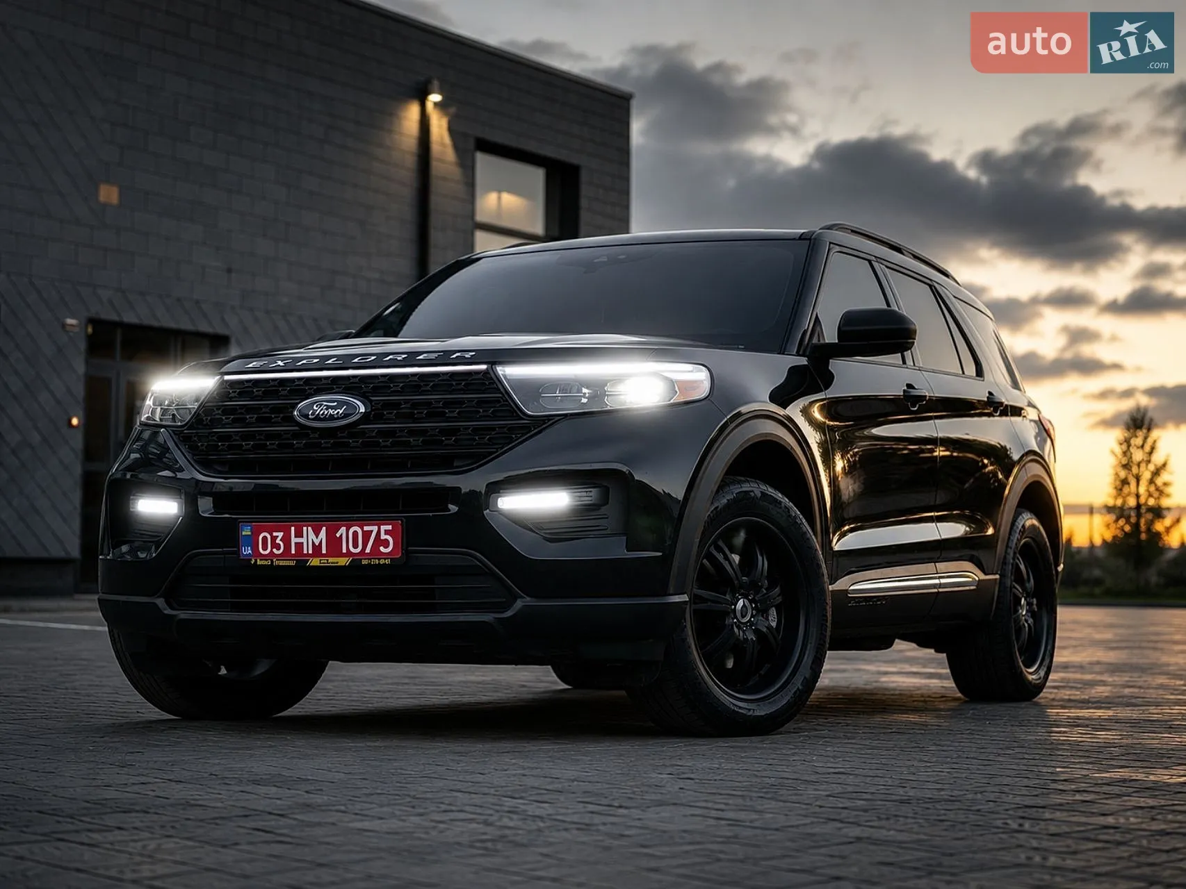 2021 Ford Explorer - фото 1