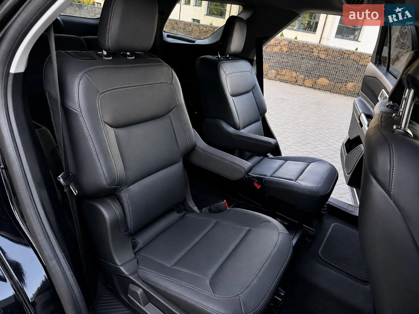 2021 Ford Explorer - мініатюра 24