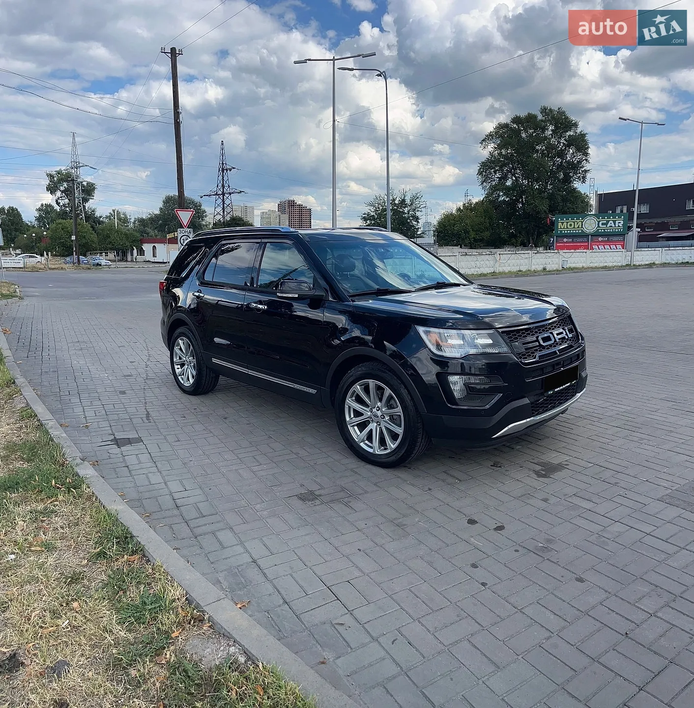 2017 Ford Explorer - мініатюра 8