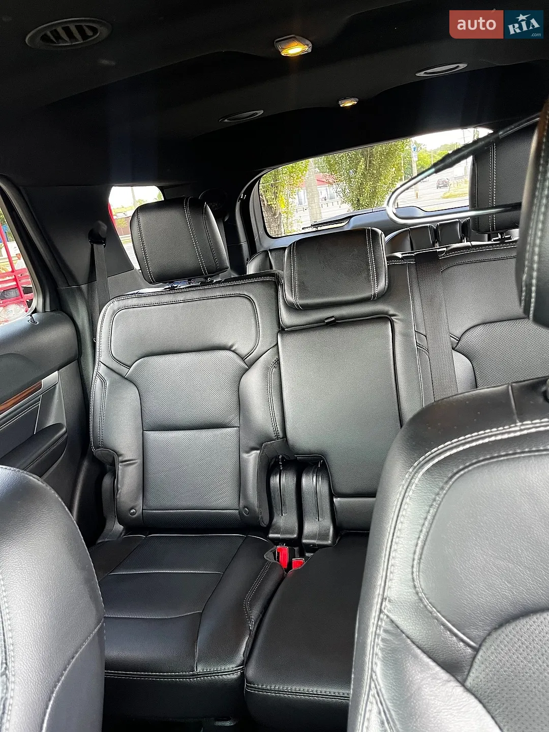 2017 Ford Explorer - мініатюра 16