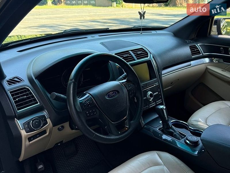 Внедорожник / Кроссовер Ford Explorer 2016 в Львове