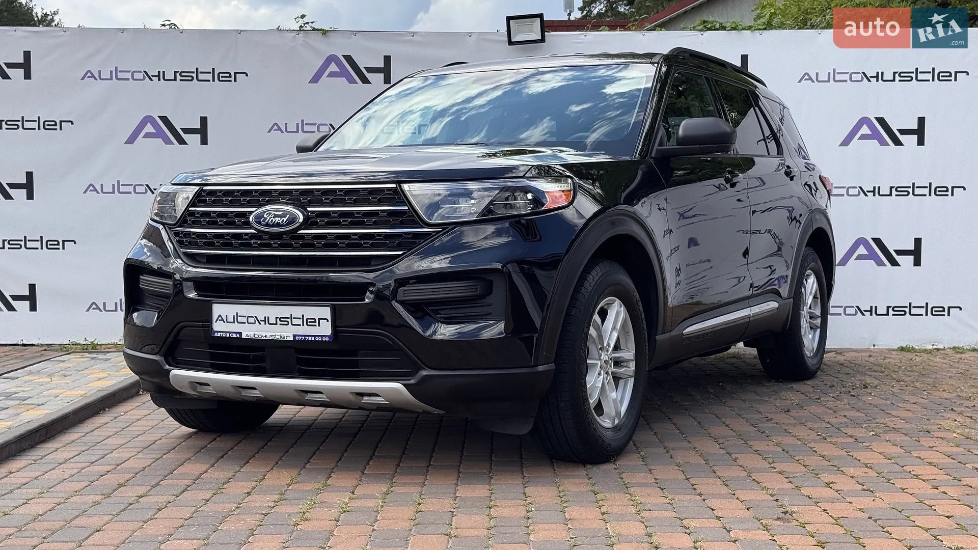 2020 Ford Explorer - фото 1