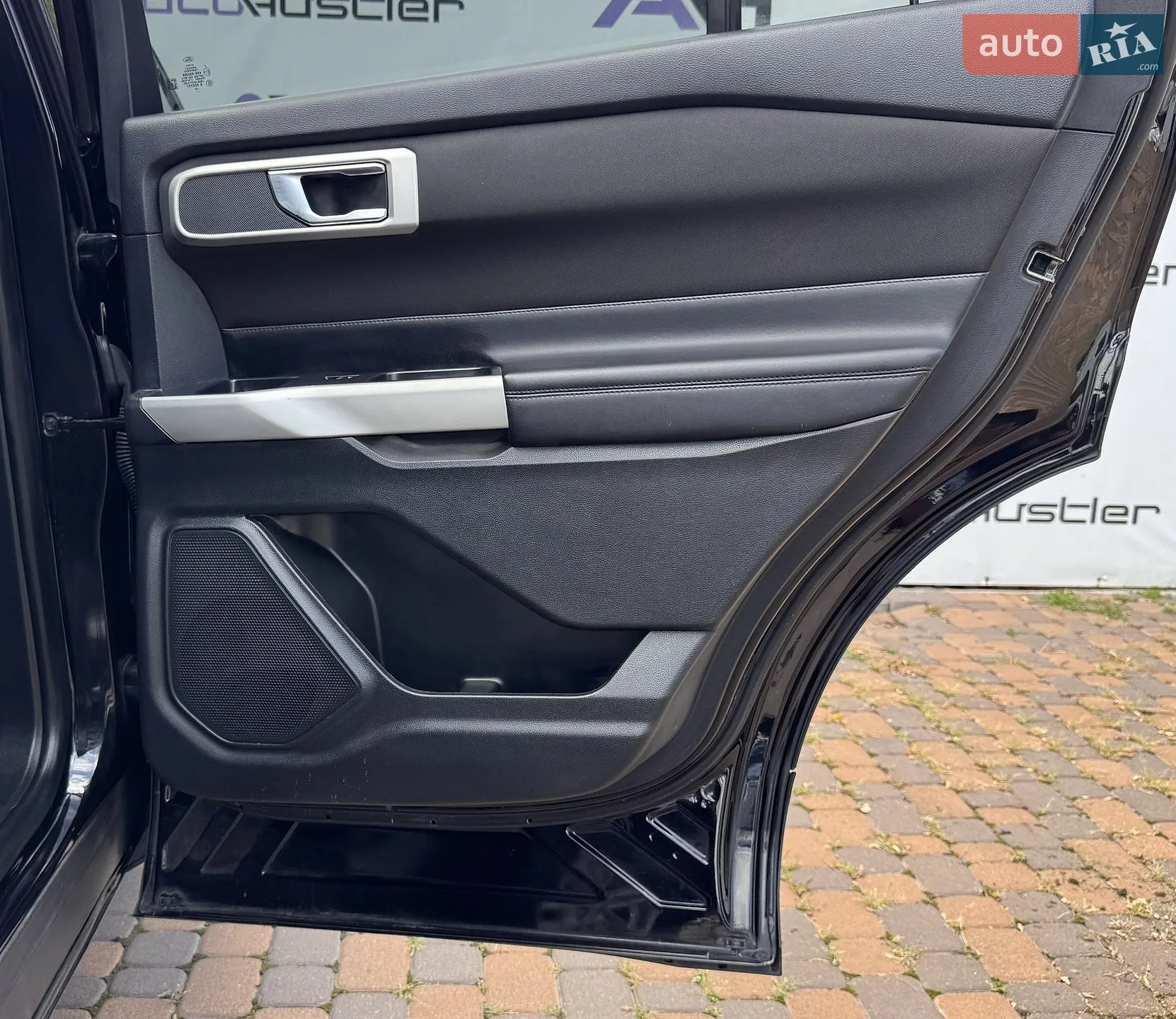 2020 Ford Explorer - мініатюра 47