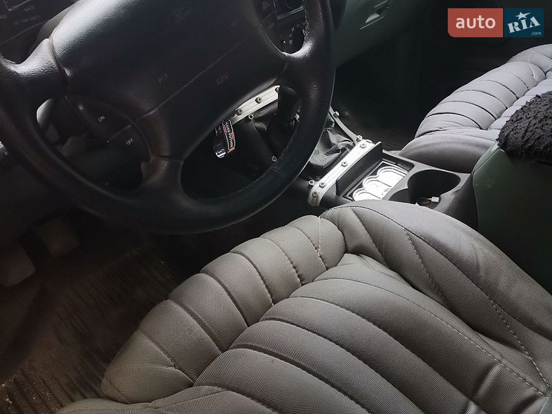 Внедорожник / Кроссовер Ford Explorer 1995 в Татарбунарах