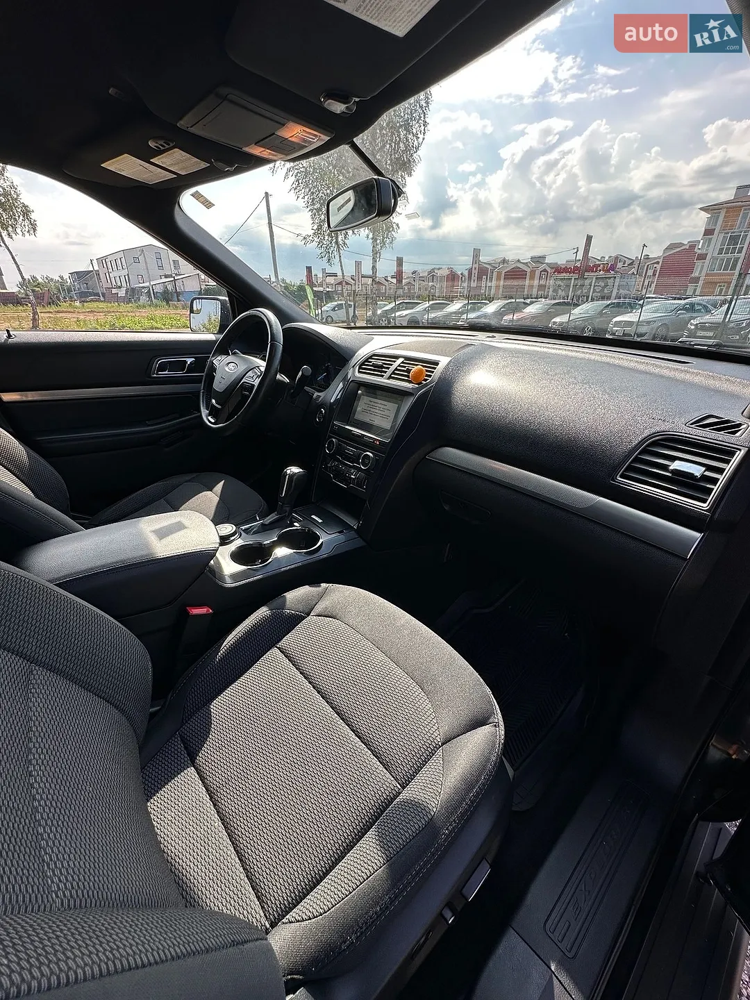 2018 Ford Explorer - мініатюра 24