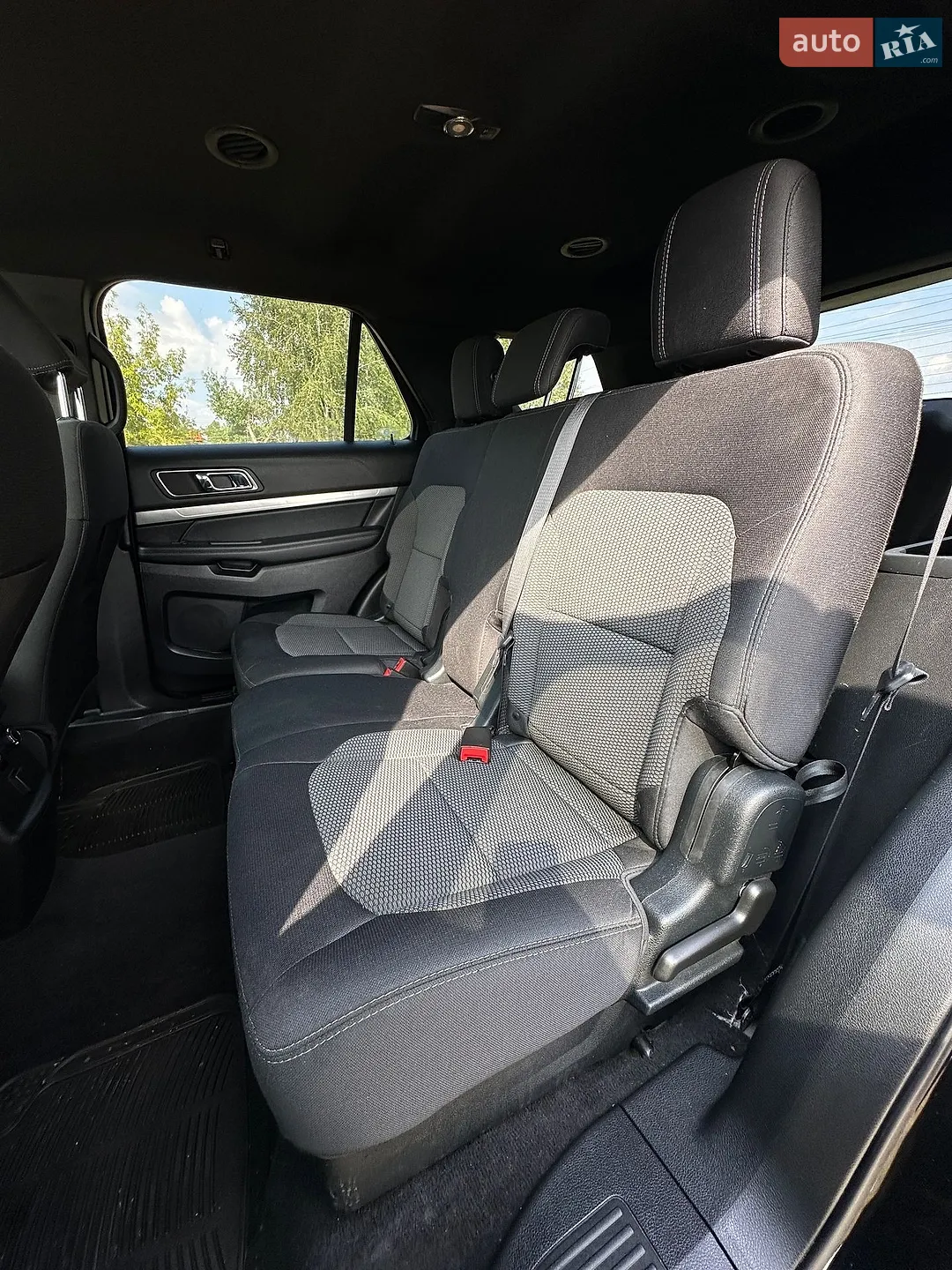 2018 Ford Explorer - мініатюра 28