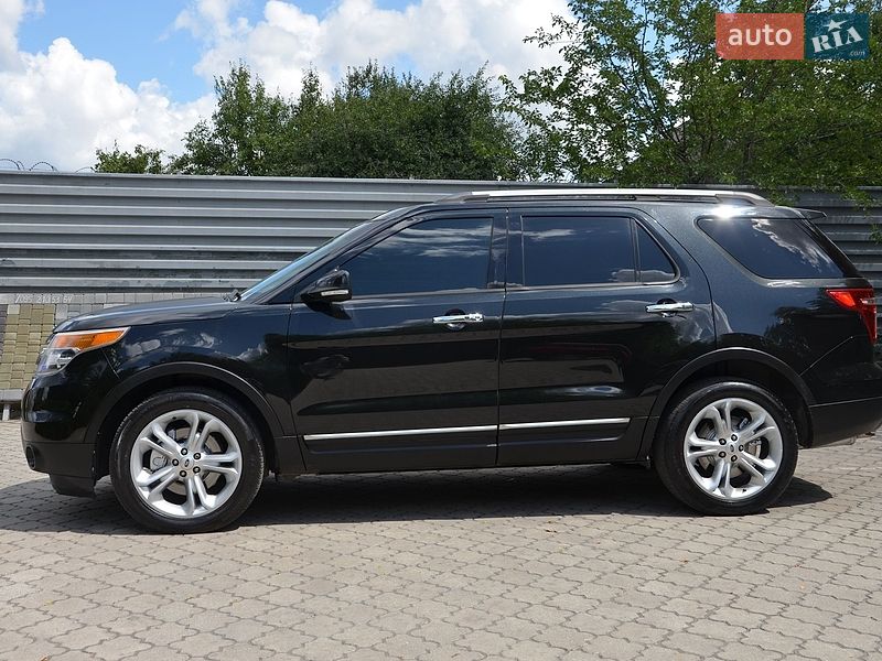 Внедорожник / Кроссовер Ford Explorer 2013 в Павлограде