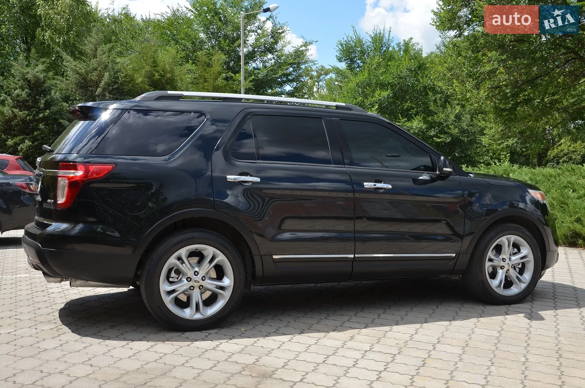 2013 Ford Explorer - мініатюра 21