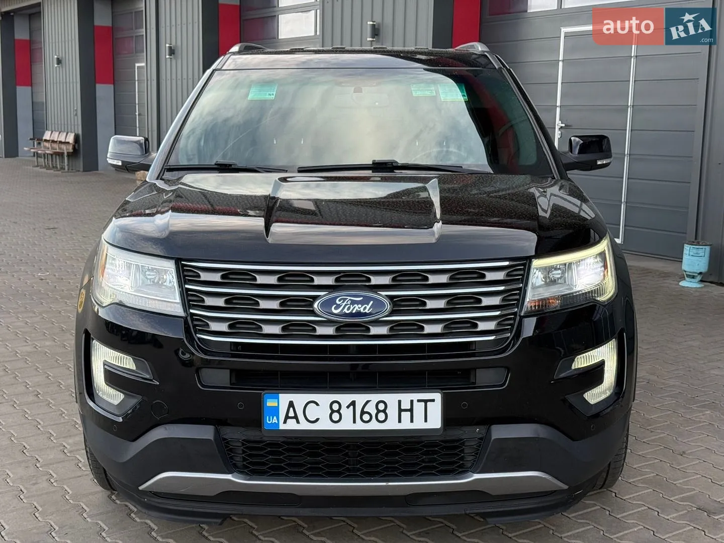 2016 Ford Explorer - мініатюра 2