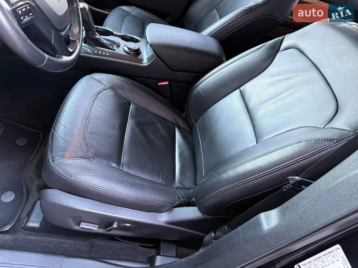 2016 Ford Explorer - мініатюра 33