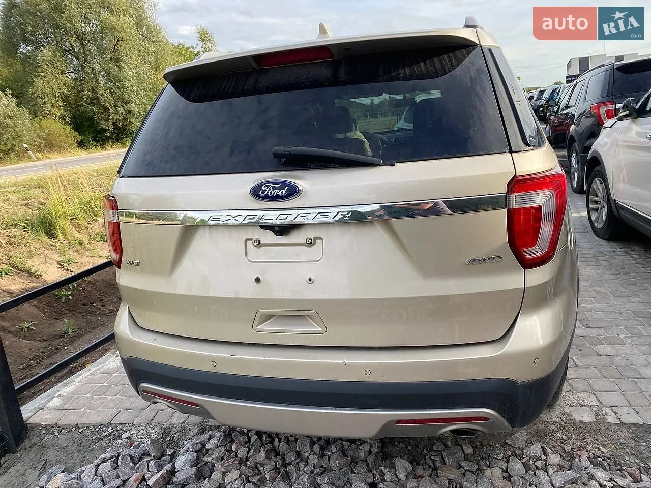 2017 Ford Explorer - мініатюра 11