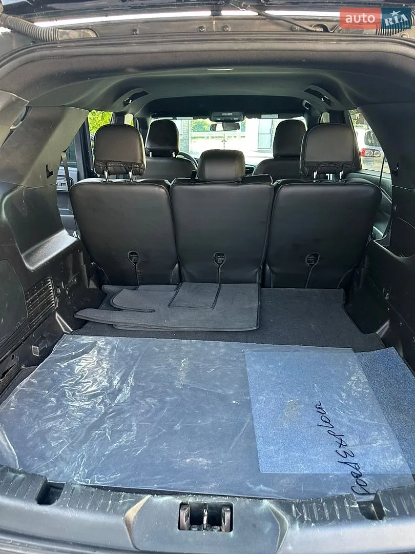 2020 Ford Explorer - мініатюра 16