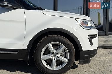Внедорожник / Кроссовер Ford Explorer 2017 в Львове