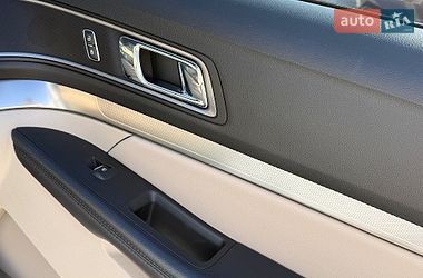 Внедорожник / Кроссовер Ford Explorer 2017 в Львове