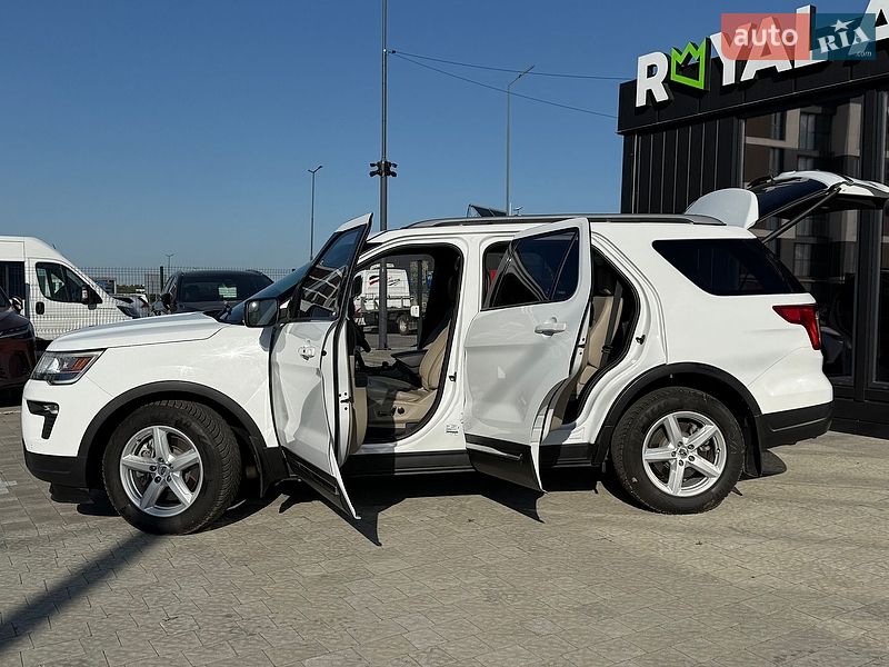Внедорожник / Кроссовер Ford Explorer 2017 в Львове