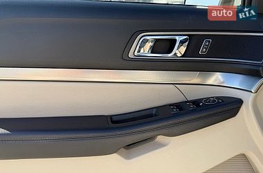 Внедорожник / Кроссовер Ford Explorer 2017 в Львове
