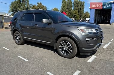 Позашляховик / Кросовер Ford Explorer 2018 в Києві