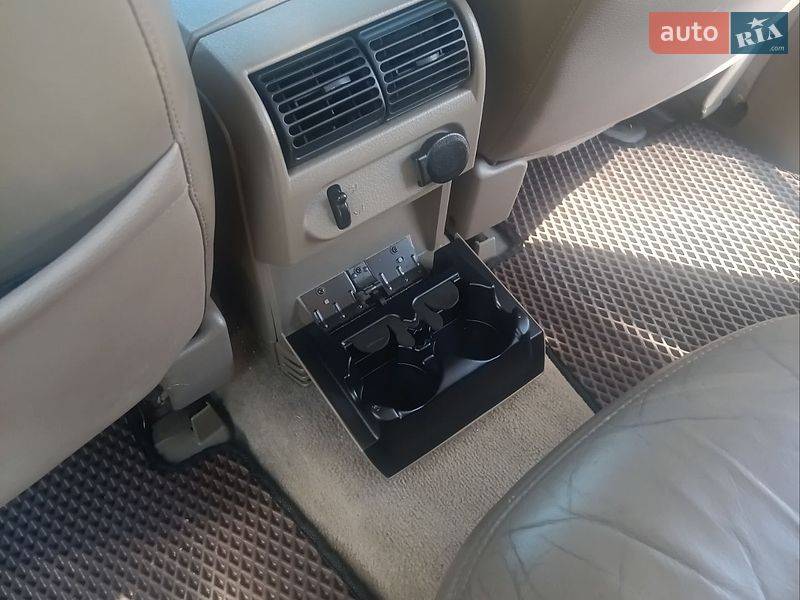 Внедорожник / Кроссовер Ford Explorer 2002 в Хмельницком