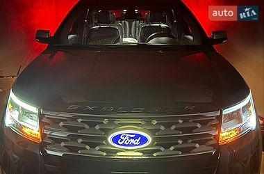 Внедорожник / Кроссовер Ford Explorer 2018 в Тернополе Внедорожник / Кроссовер Ford Explorer 2018 в Тернополе