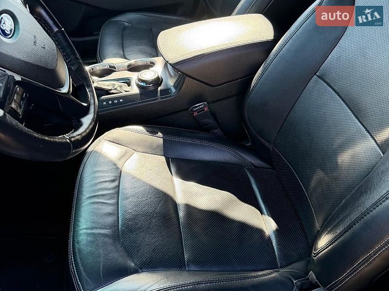 Позашляховик / Кросовер Ford Explorer 2015 в Києві