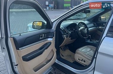 Внедорожник / Кроссовер Ford Explorer 2015 в Житомире