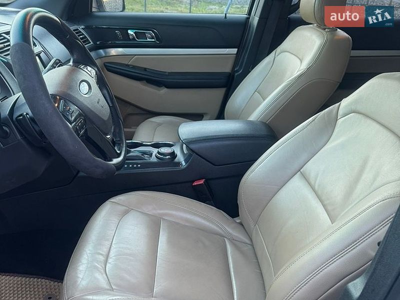 Внедорожник / Кроссовер Ford Explorer 2015 в Житомире