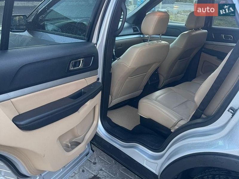 Внедорожник / Кроссовер Ford Explorer 2015 в Житомире