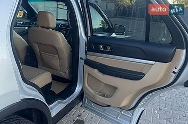 Внедорожник / Кроссовер Ford Explorer 2015 в Житомире