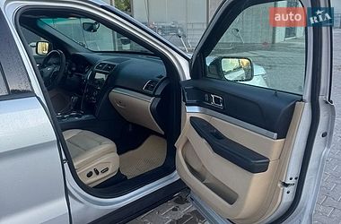 Внедорожник / Кроссовер Ford Explorer 2015 в Житомире