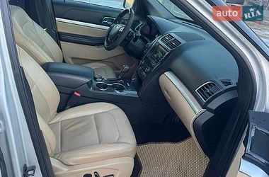Внедорожник / Кроссовер Ford Explorer 2015 в Житомире