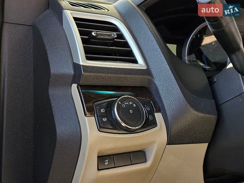 Позашляховик / Кросовер Ford Explorer 2011 в Києві