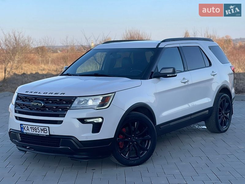 Позашляховик / Кросовер Ford Explorer 2018 в Рівному