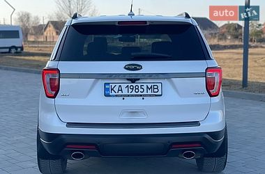 Позашляховик / Кросовер Ford Explorer 2018 в Рівному
