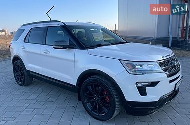 Позашляховик / Кросовер Ford Explorer 2018 в Рівному