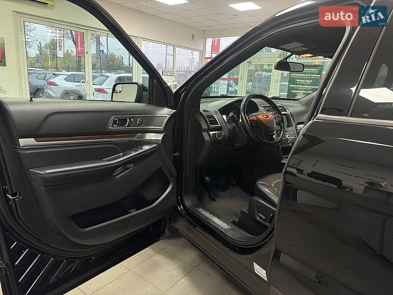 Внедорожник / Кроссовер Ford Explorer 2017 в Киеве