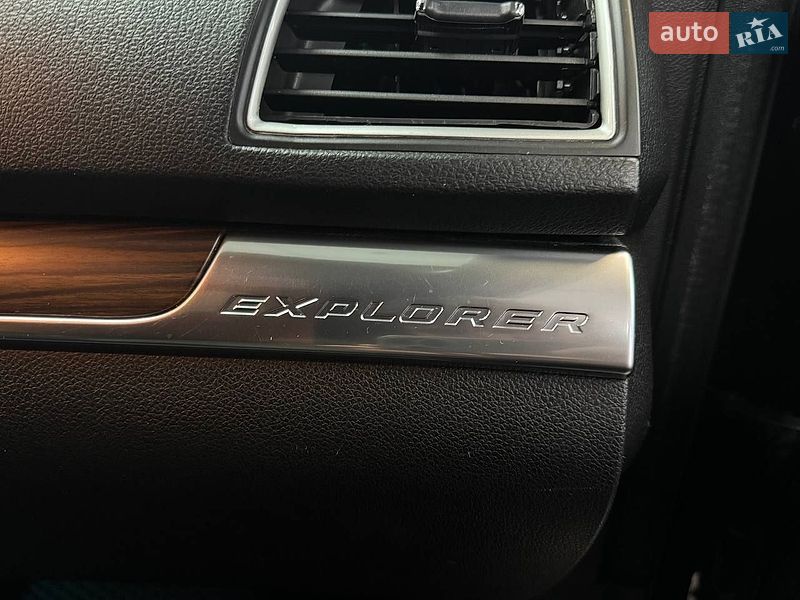 Внедорожник / Кроссовер Ford Explorer 2017 в Киеве