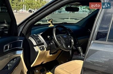 Внедорожник / Кроссовер Ford Explorer 2016 в Одессе