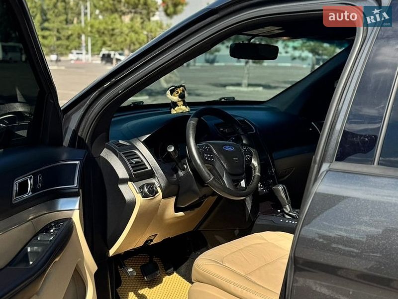 Внедорожник / Кроссовер Ford Explorer 2016 в Одессе
