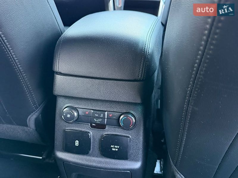 Позашляховик / Кросовер Ford Explorer 2017 в Стрию