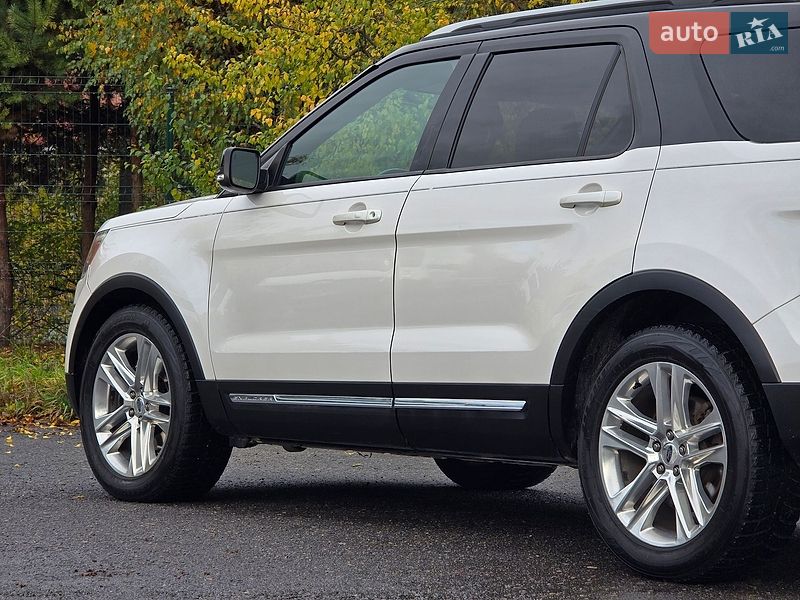 Позашляховик / Кросовер Ford Explorer 2017 в Хмельницькому