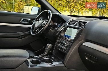 Позашляховик / Кросовер Ford Explorer 2017 в Хмельницькому