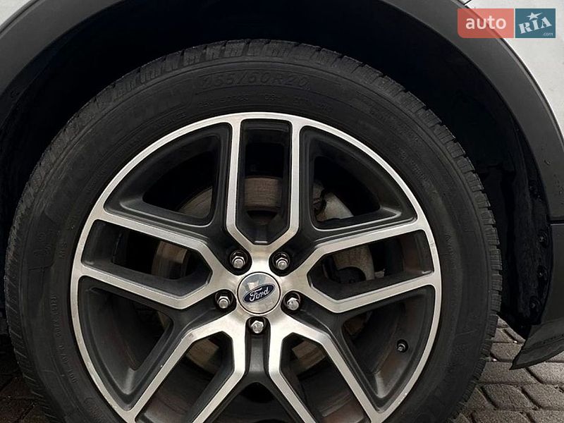 Позашляховик / Кросовер Ford Explorer 2019 в Львові